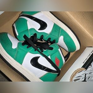 Jordan 1 Pine Green